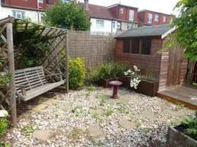3 bedroom Maisonette...