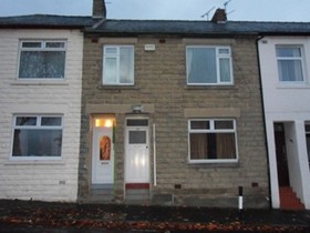 2 bedroom Flat for s...