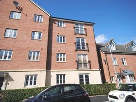 2 bedroom Flat for s...