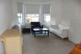 2 bedroom Flat to re...