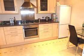 2 bedroom Flat to re...