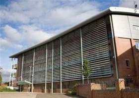 2 bedroom Property t...