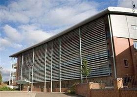 2 bedroom Property t...