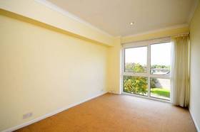 1 bedroom Flat to re...