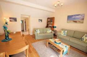 2 bedroom Terraced f...