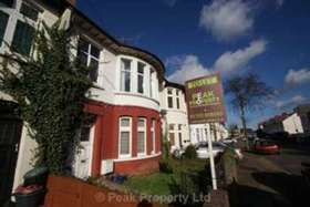 2 bedroom Flat to re...