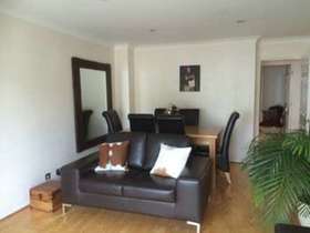 2 bedroom Flat to re...