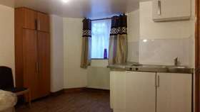 1 bedroom Studio to...