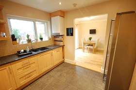 4 bedroom Terraced f...