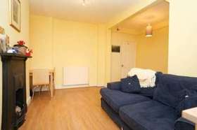 1 bedroom Flat for s...