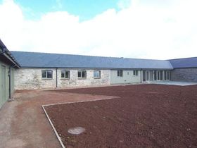 4 bedroom Property t...