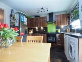 2 bedroom Terraced f...