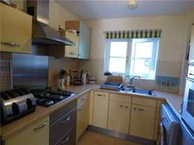 3 bedroom End of Ter...