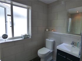 4 bedroom Detached f...