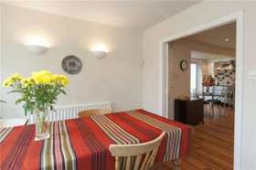 5 bedroom Detached f...