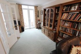 4 bedroom Detached f...