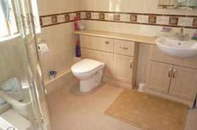 4 bedroom Detached f...