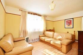 1 bedroom Flat for s...