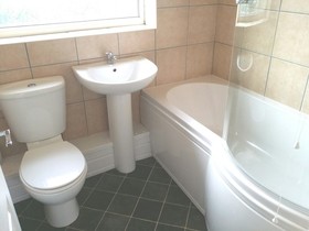 2 bedroom Flat to re...