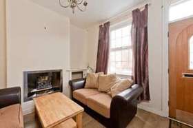 2 bedroom Terraced t...