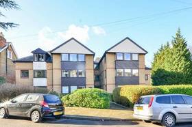 2 bedroom Flat for s...