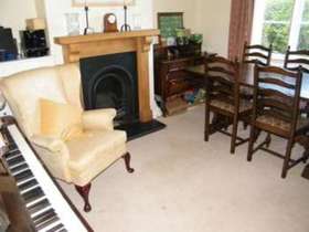 2 bedroom Semi-Detac...