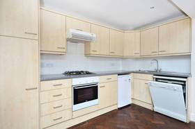 1 bedroom Flat to re...