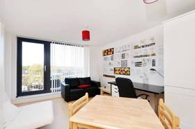 1 bedroom Flat to re...