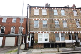 1 bedroom Flat for s...