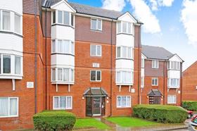2 bedroom Flat for s...