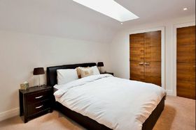 6 bedroom Detached f...