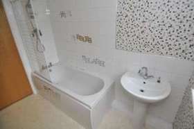 2 bedroom Flat to re...