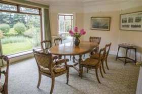 5 bedroom Detached f...