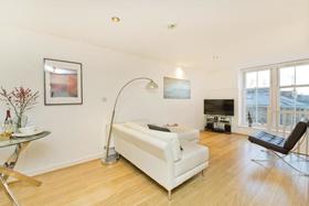 1 bedroom Flat to re...