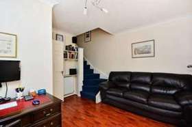 1 bedroom End of Ter...