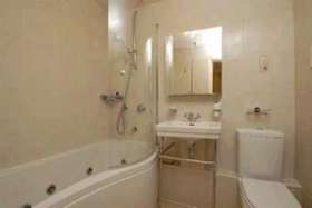 1 bedroom Flat to re...