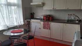 2 bedroom Flat to re...