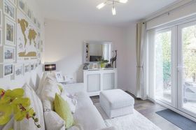 4 bedroom Property f...