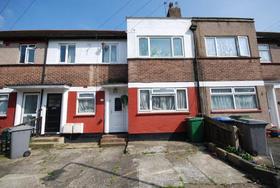 2 bedroom Maisonette...