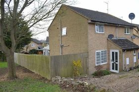 2 bedroom Property f...