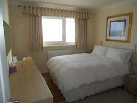 2 bedroom Property f...
