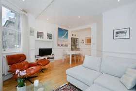 2 bedroom Property f...