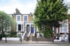 4 bedroom Detached t...