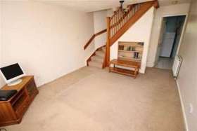 2 bedroom Property f...