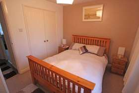 2 bedroom Terraced t...