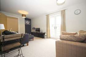 1 bedroom Detached f...