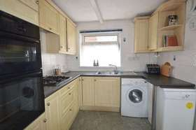 2 bedroom Detached f...