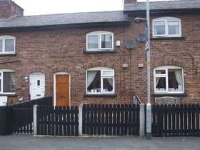 2 bedroom Terraced t...