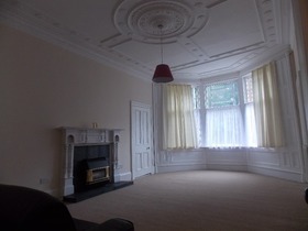 2 bedroom Flat to re...