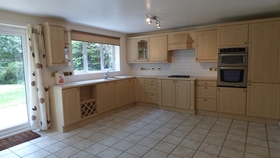 5 bedroom Detached f...